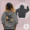 Trage deinen treuen Gefährten stolz auf einem Pullover von Portrait-Zauber und feiere eure besondere Verbindung.